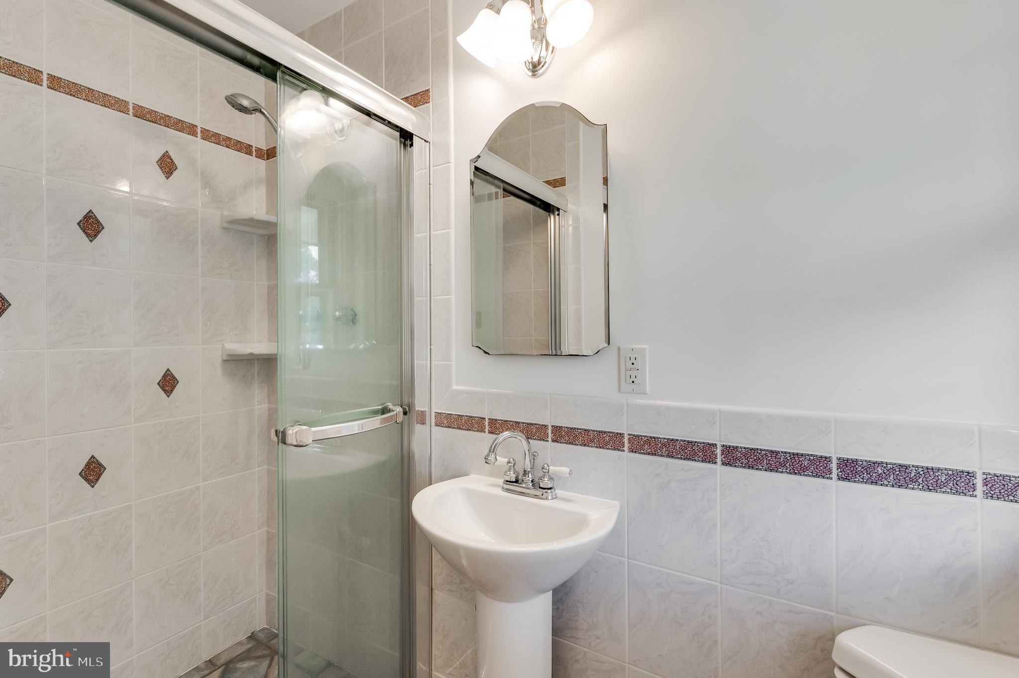 TUCKAHOE VLG WEST - Residential