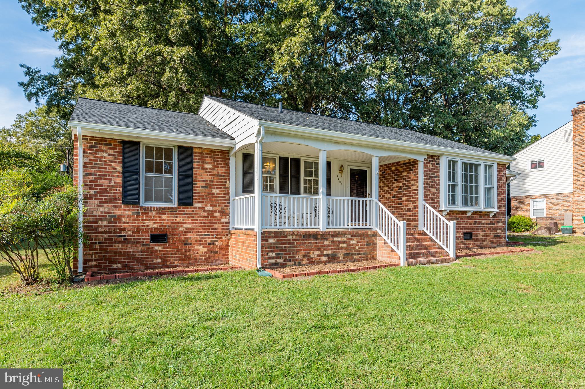 TUCKAHOE VLG WEST - Residential