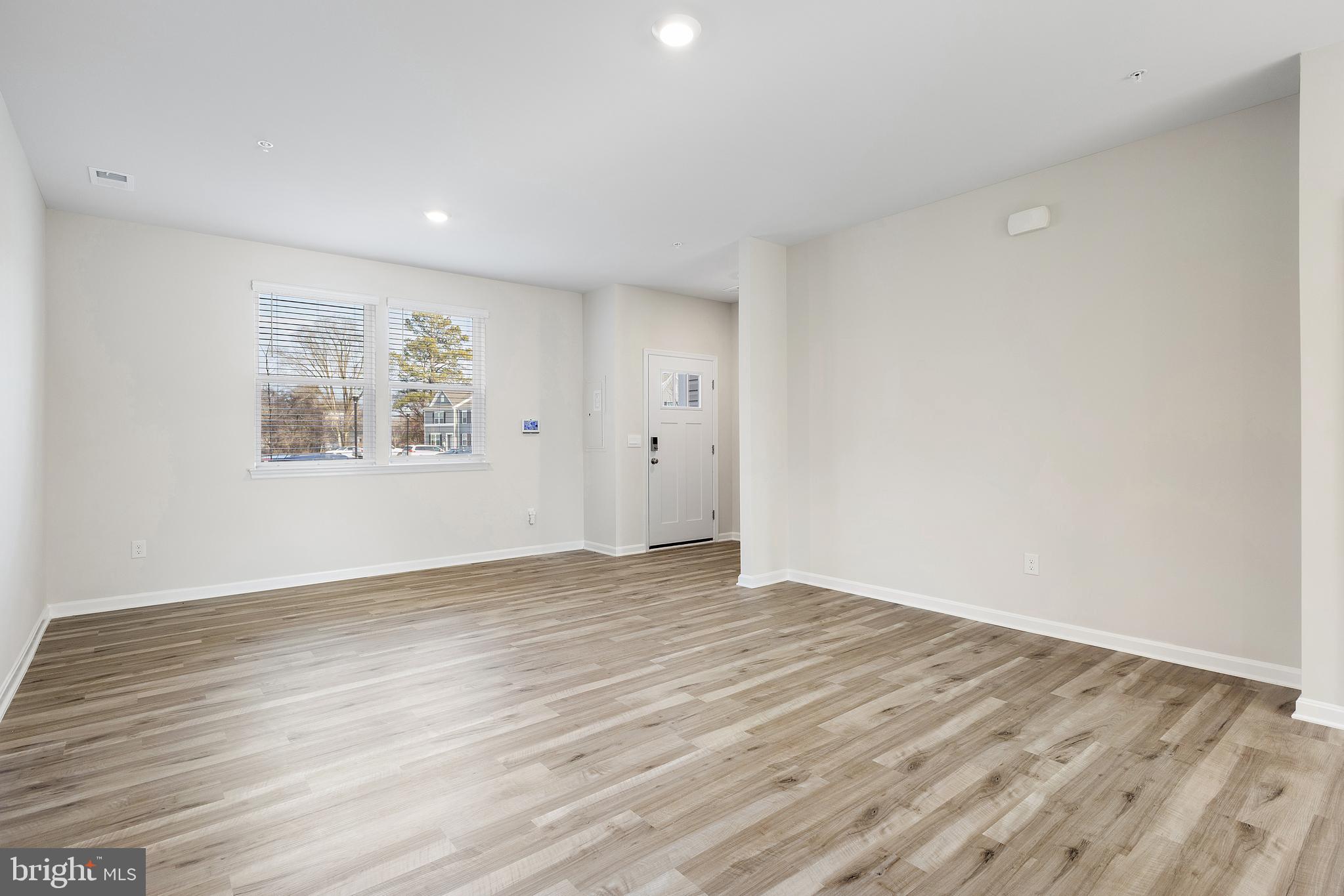 RIVERWALK TERRACE - Residential