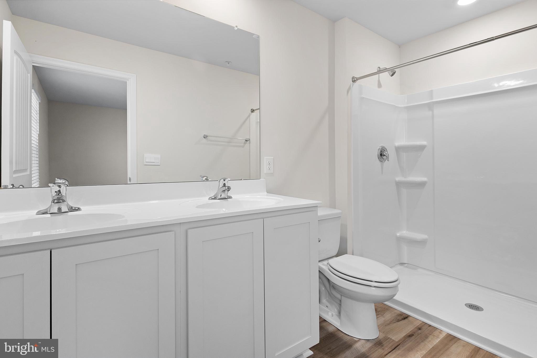 RIVERWALK TERRACE - Residential