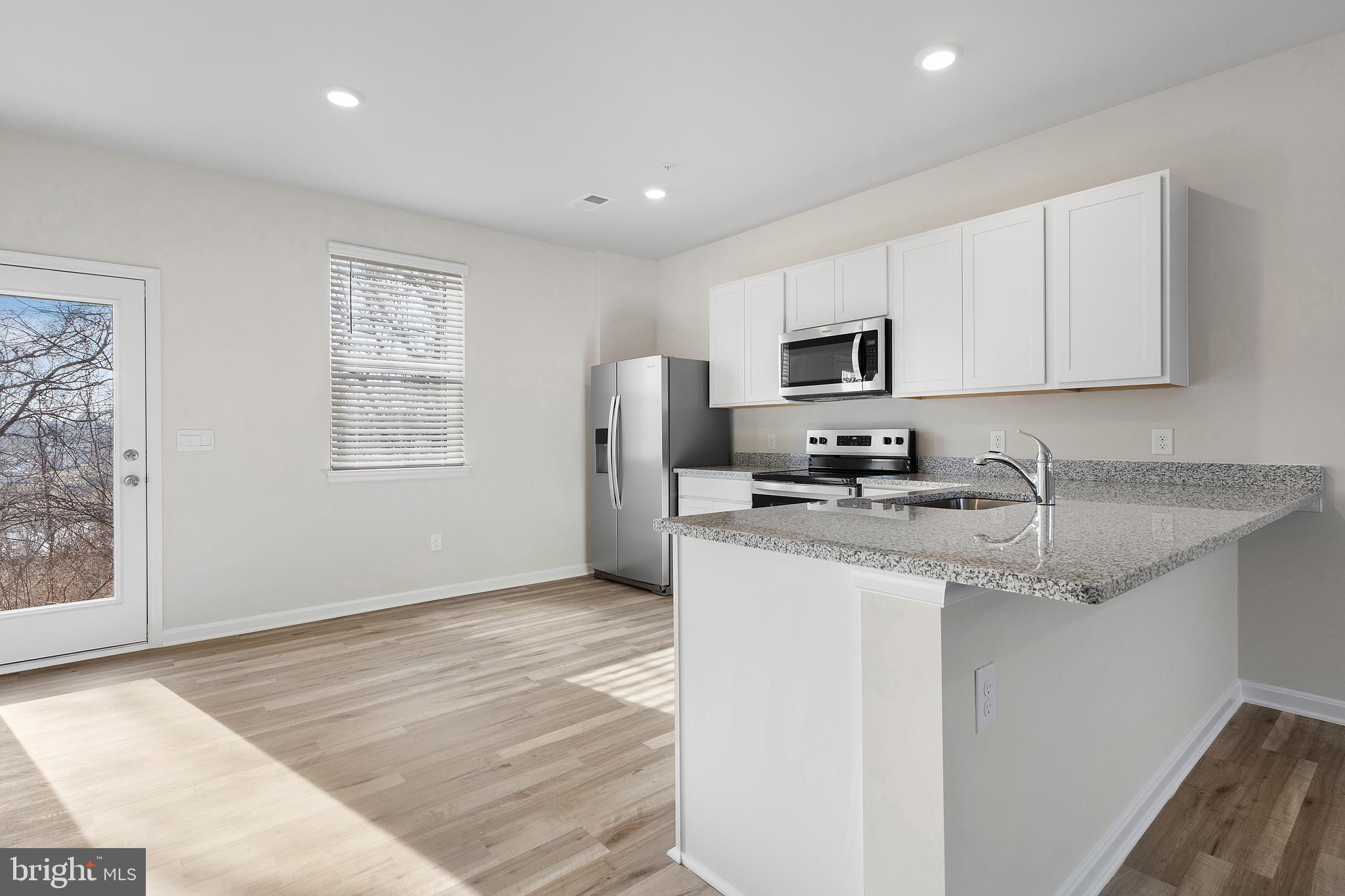 RIVERWALK TERRACE - Residential