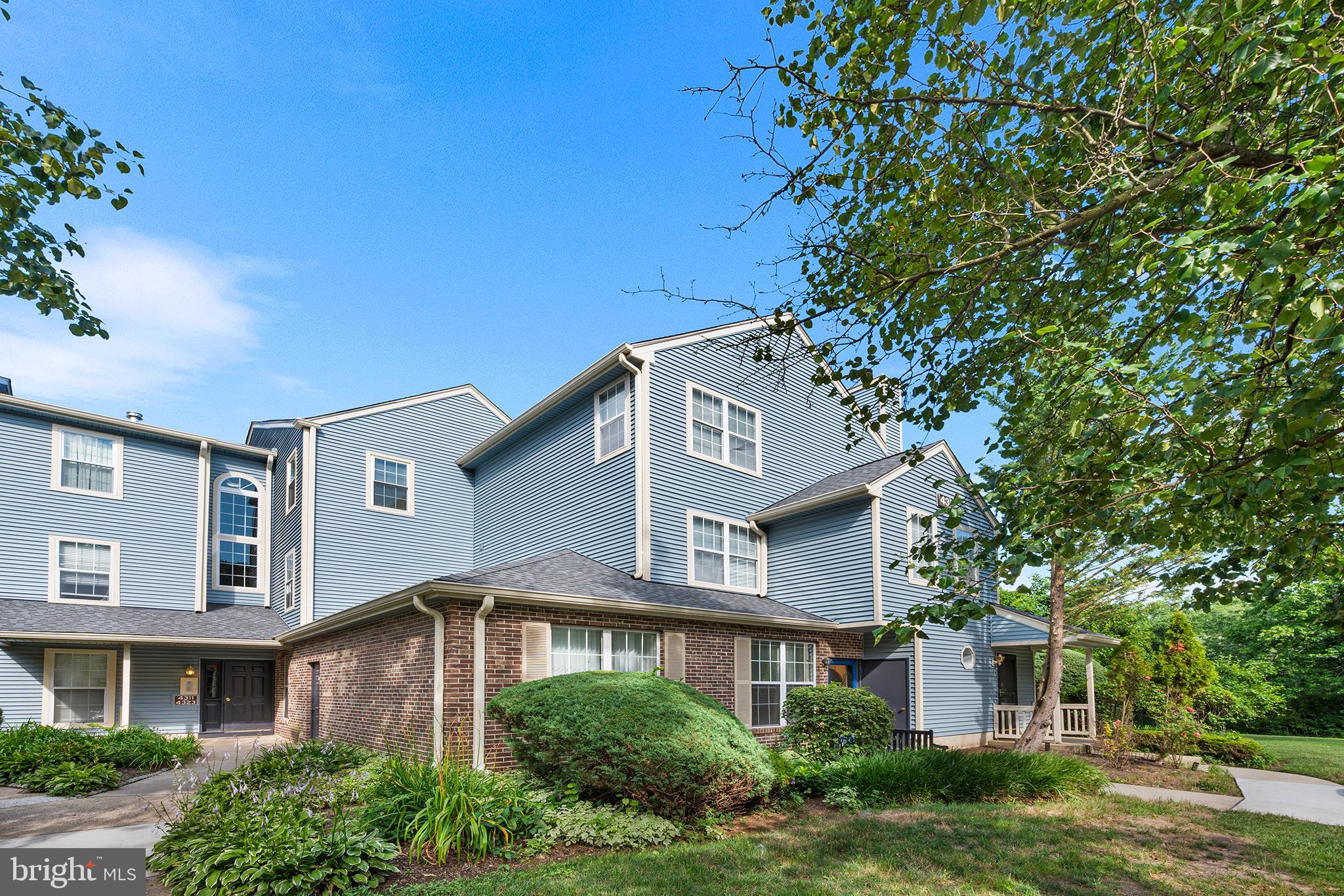 4301 BAYBERRY COURT