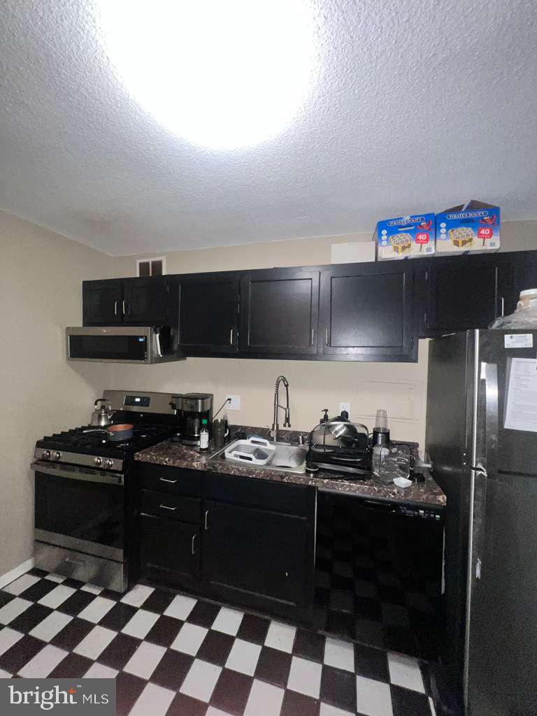 PRESIDENTIAL TOWERS - Residential