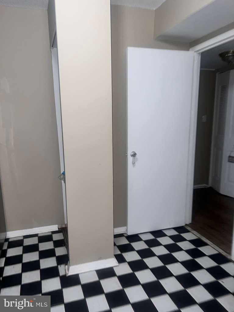 PRESIDENTIAL TOWERS - Residential