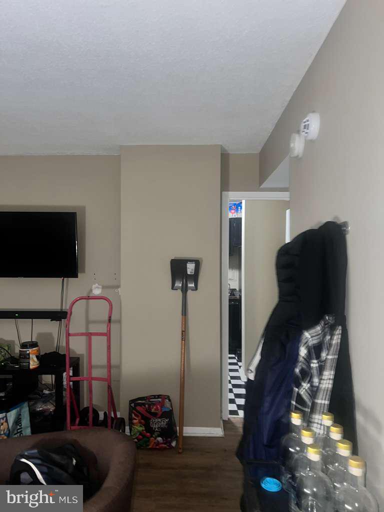 PRESIDENTIAL TOWERS - Residential