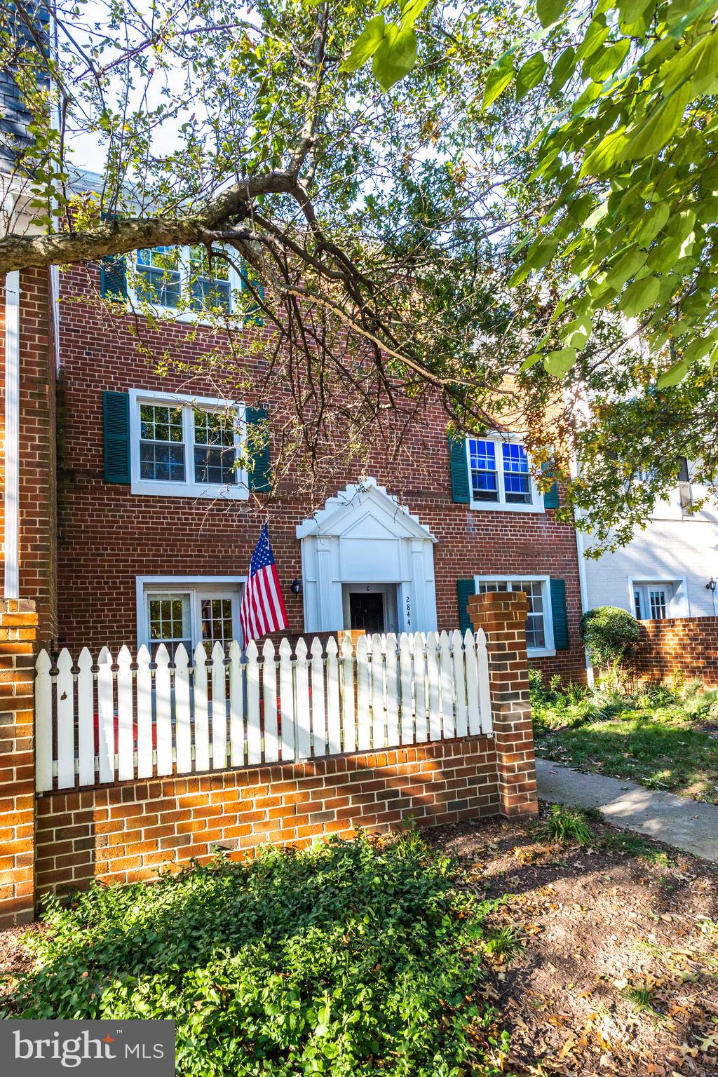 THE ARLINGTON - Residential