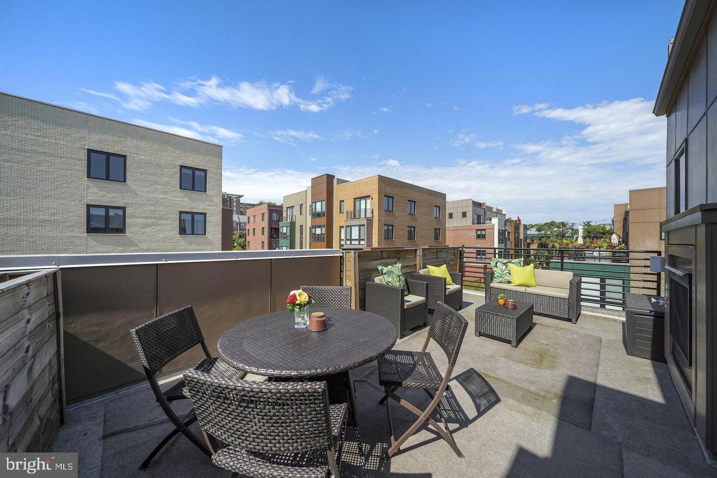 CAMBRIA SQUARE - Residential Lease