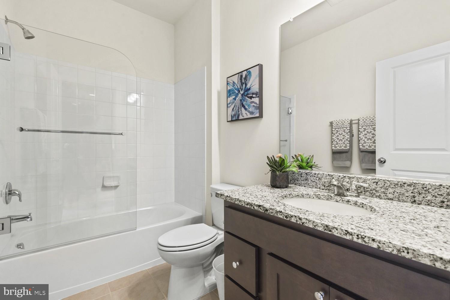 CAMBRIA SQUARE - Residential Lease