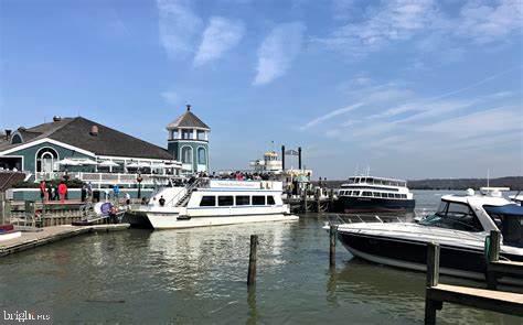 CAMBRIA SQUARE - Residential Lease