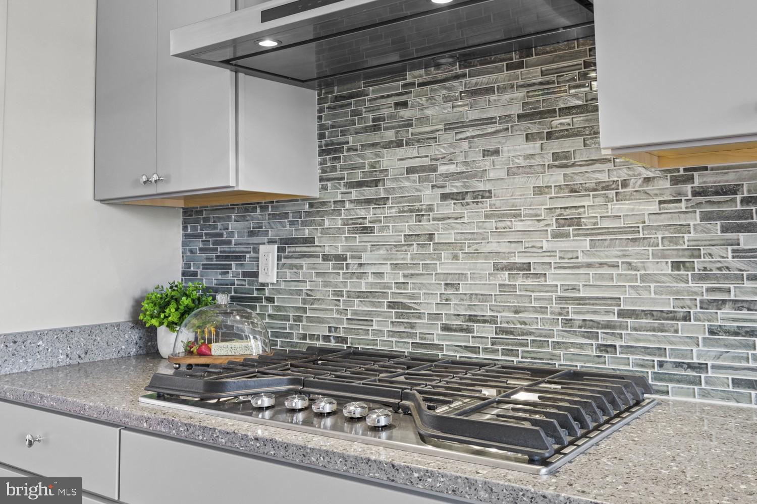 CAMBRIA SQUARE - Residential Lease