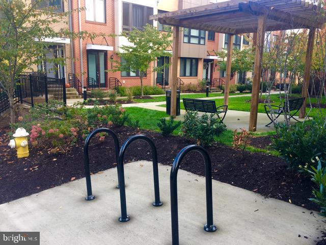 CAMBRIA SQUARE - Residential Lease