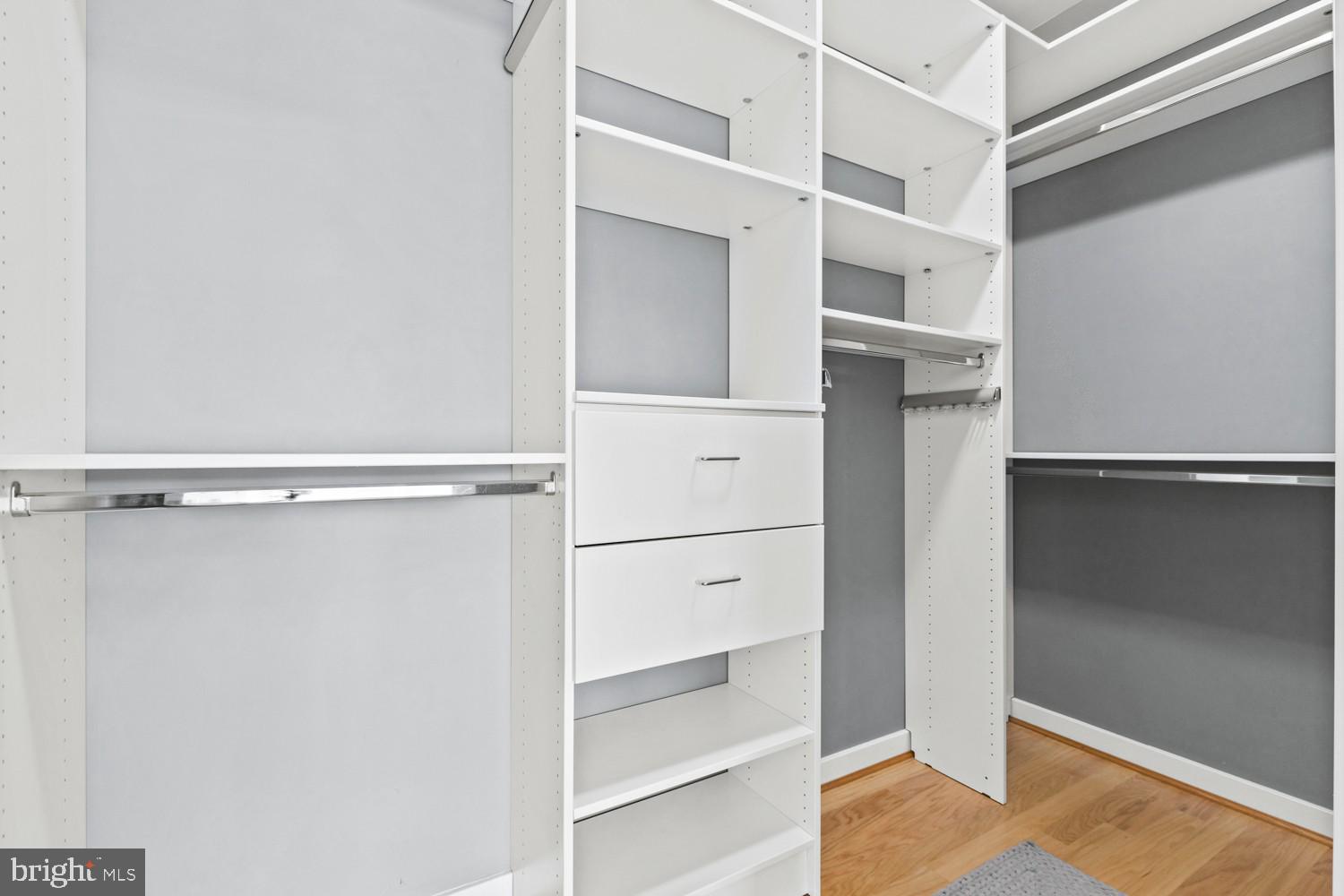 CAMBRIA SQUARE - Residential Lease