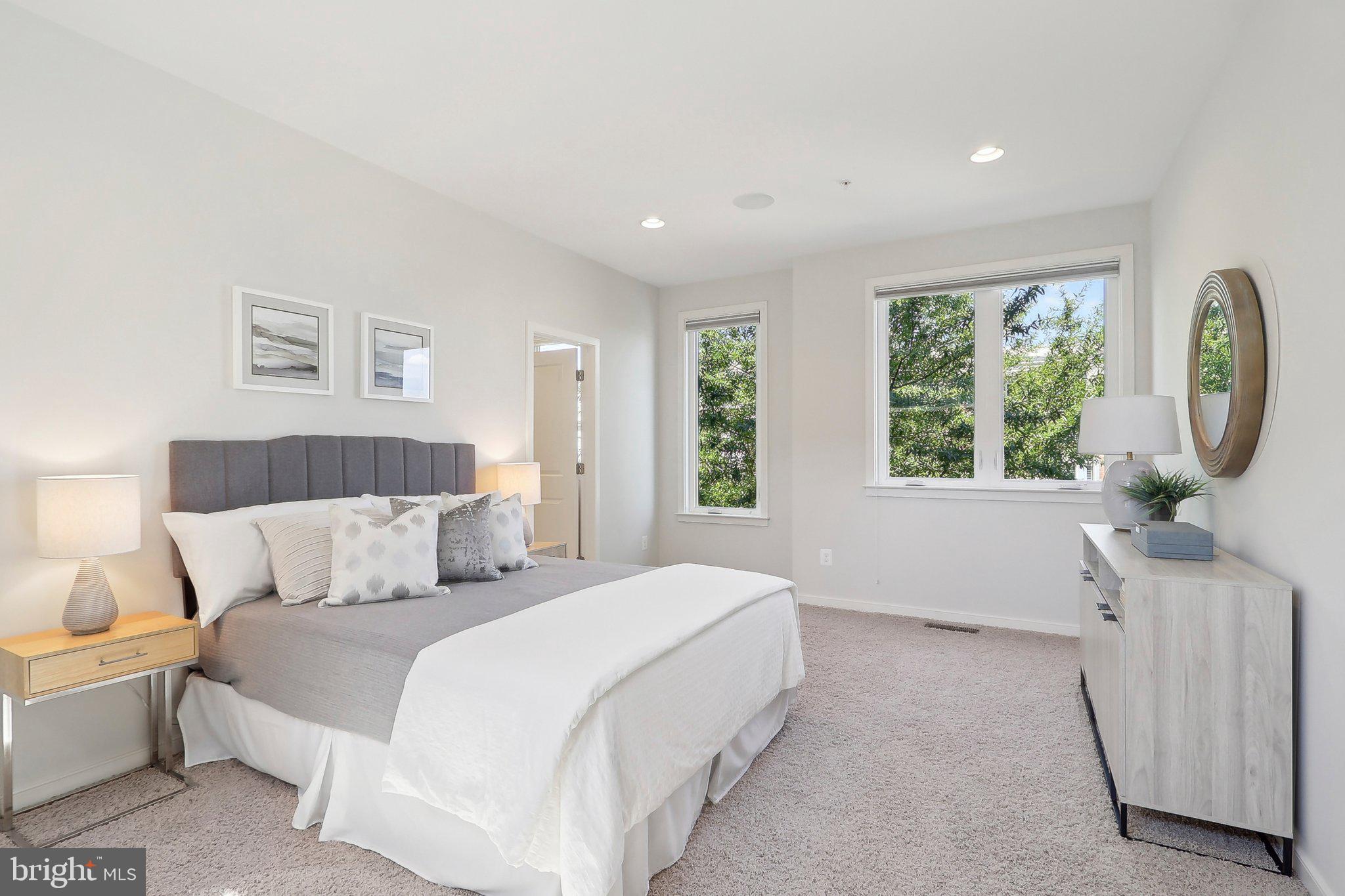 MOSAIC AT MERRIFIELD - Residential