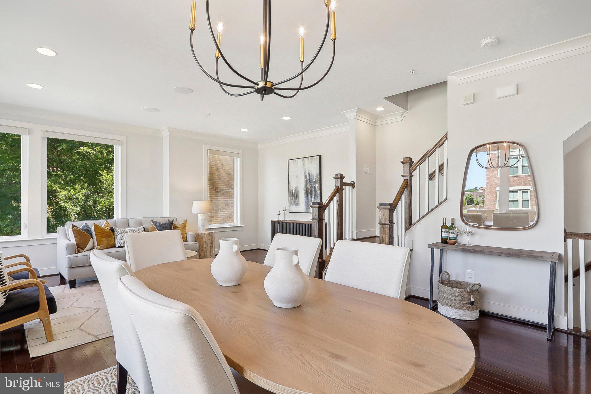 MOSAIC AT MERRIFIELD - Residential