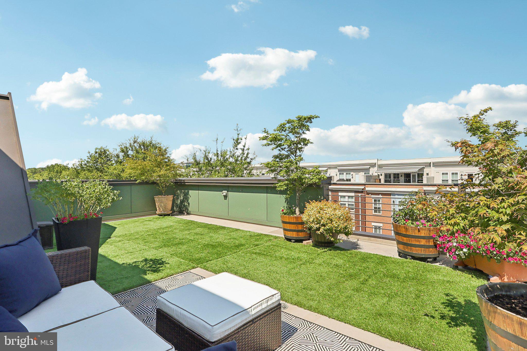 MOSAIC AT MERRIFIELD - Residential