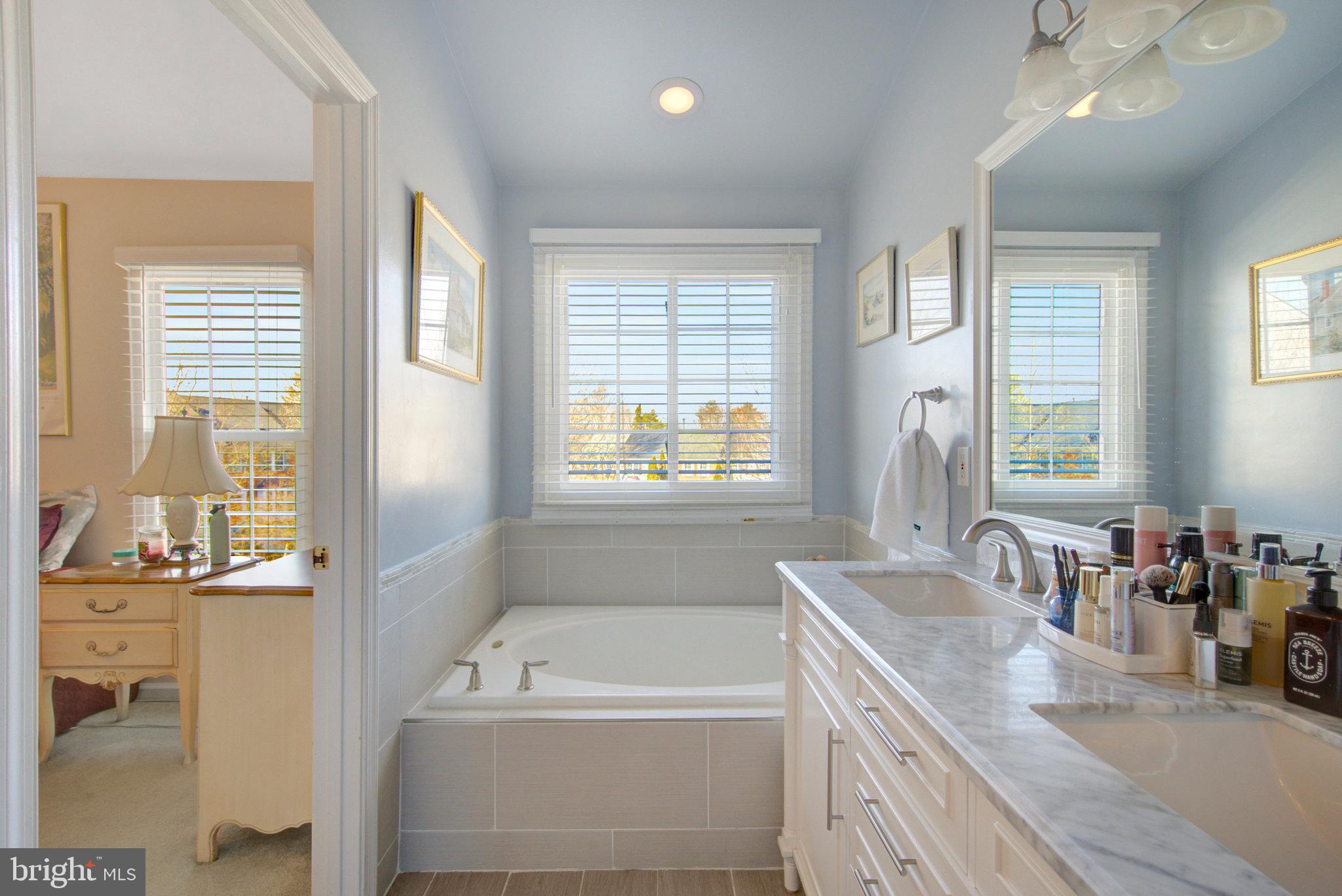 POTOMAC LAKES - Residential Lease