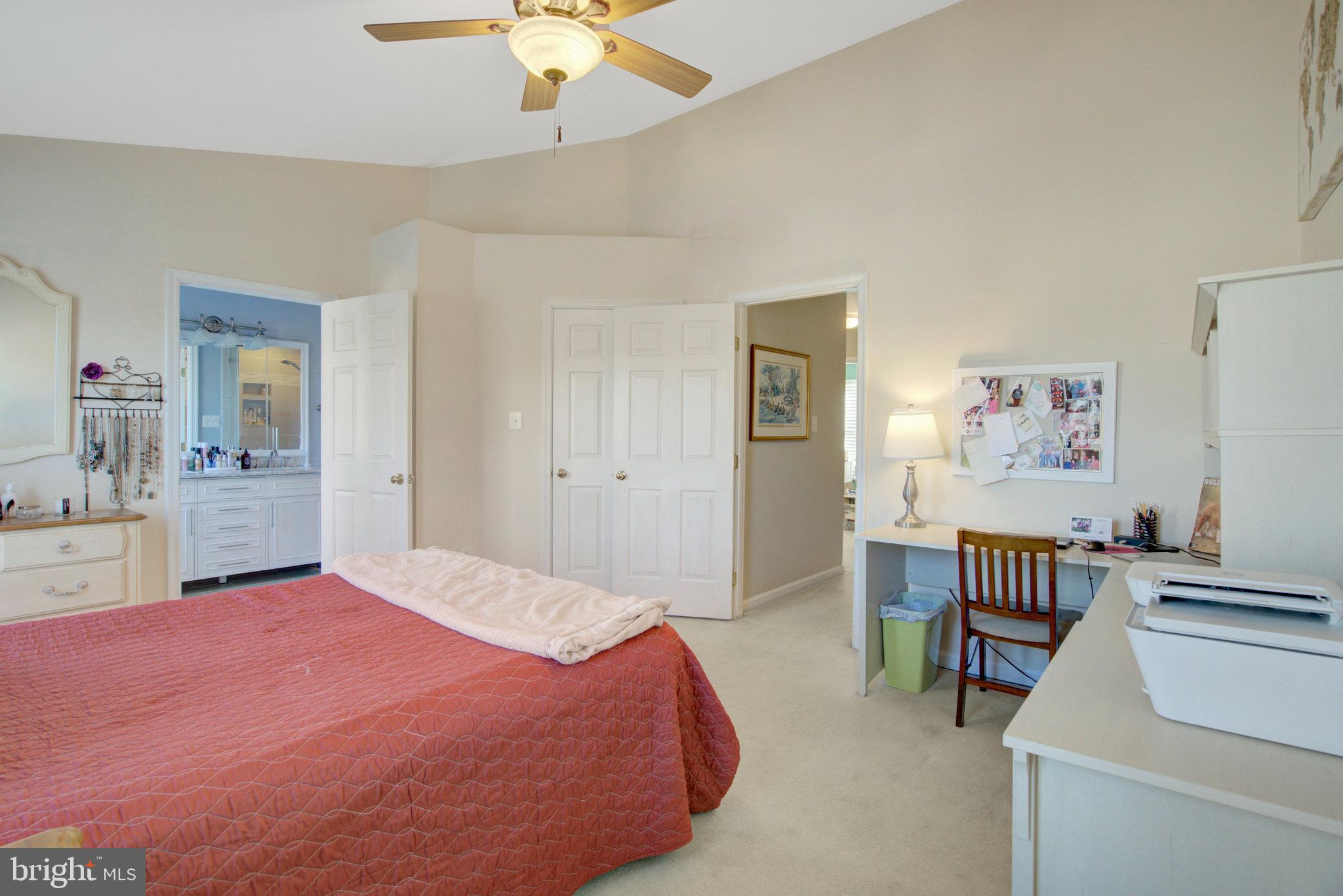 POTOMAC LAKES - Residential Lease