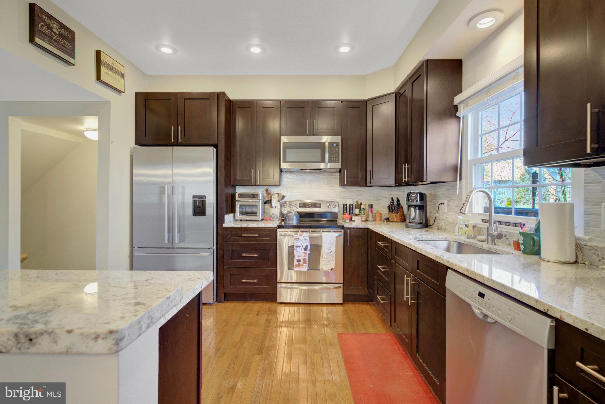 POTOMAC LAKES - Residential Lease