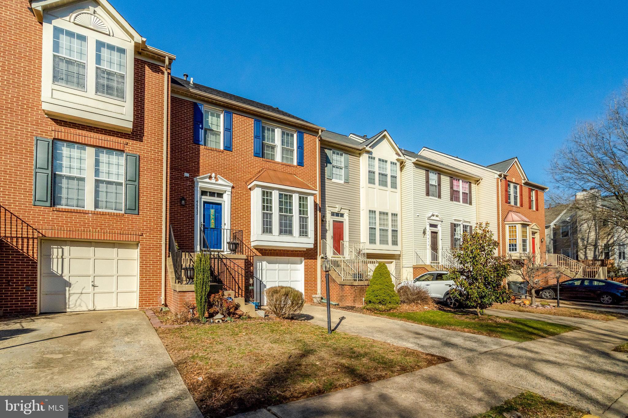 POTOMAC LAKES - Residential Lease