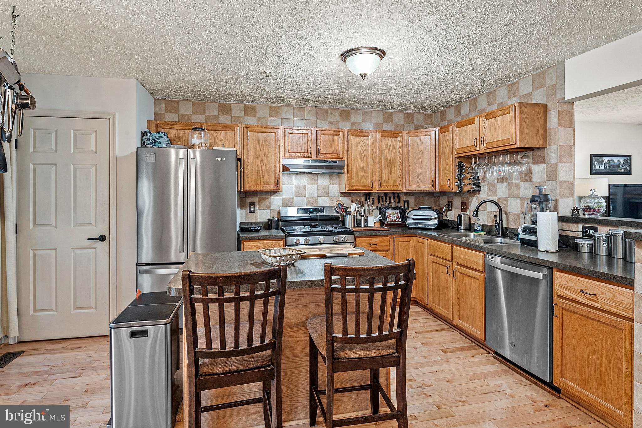 BRIGHT OAKS - Residential