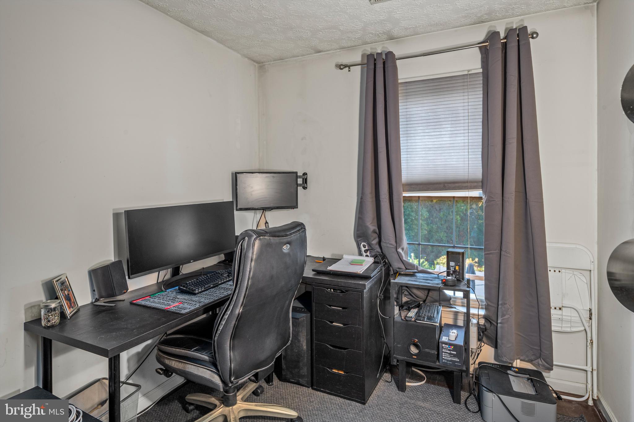 BRIGHT OAKS - Residential