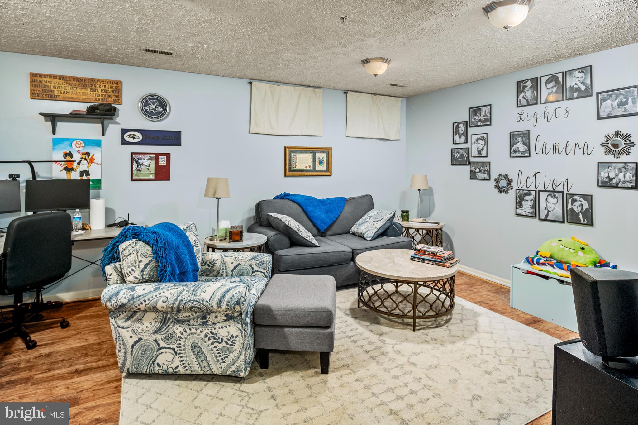 BRIGHT OAKS - Residential