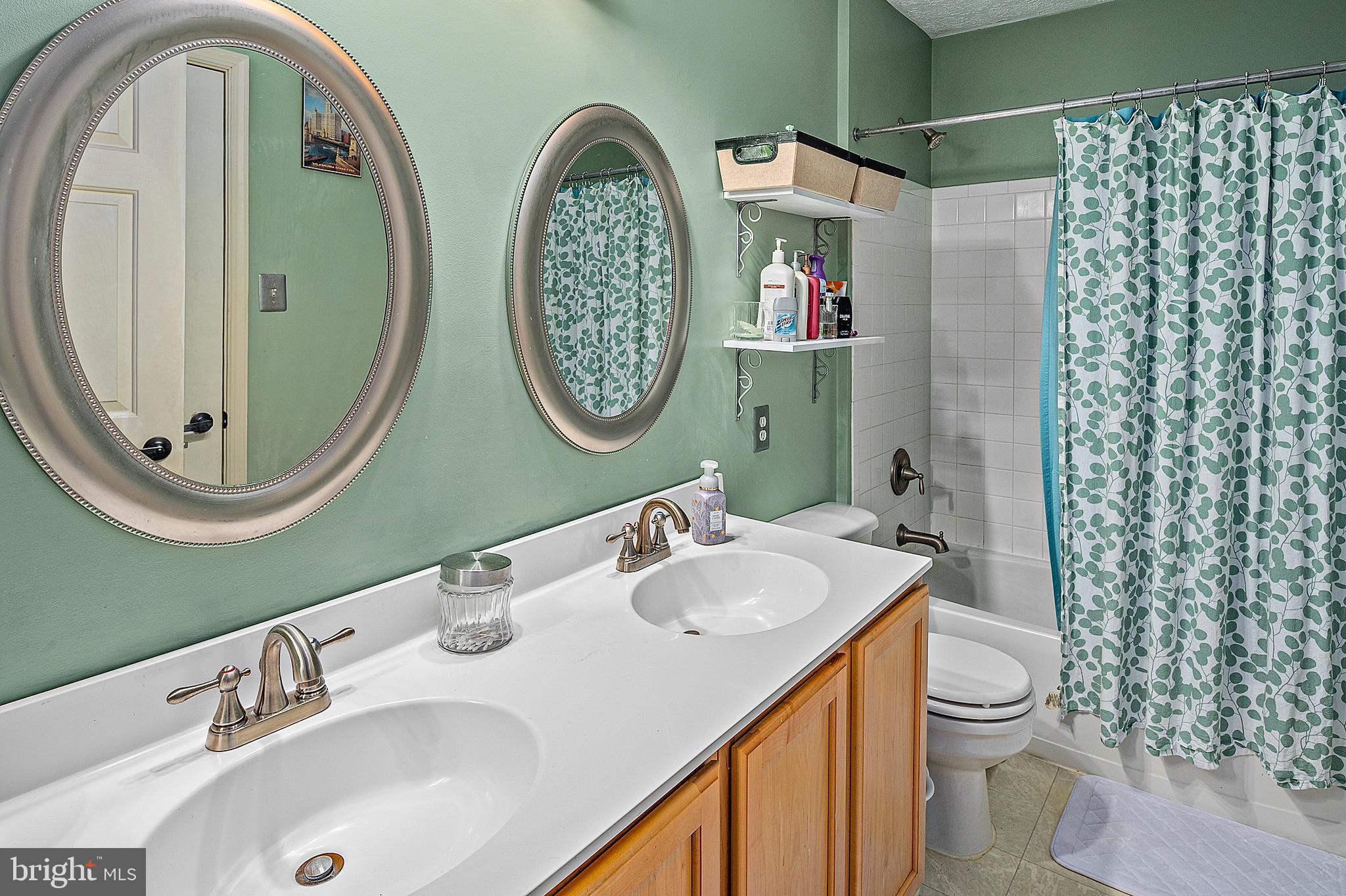 BRIGHT OAKS - Residential