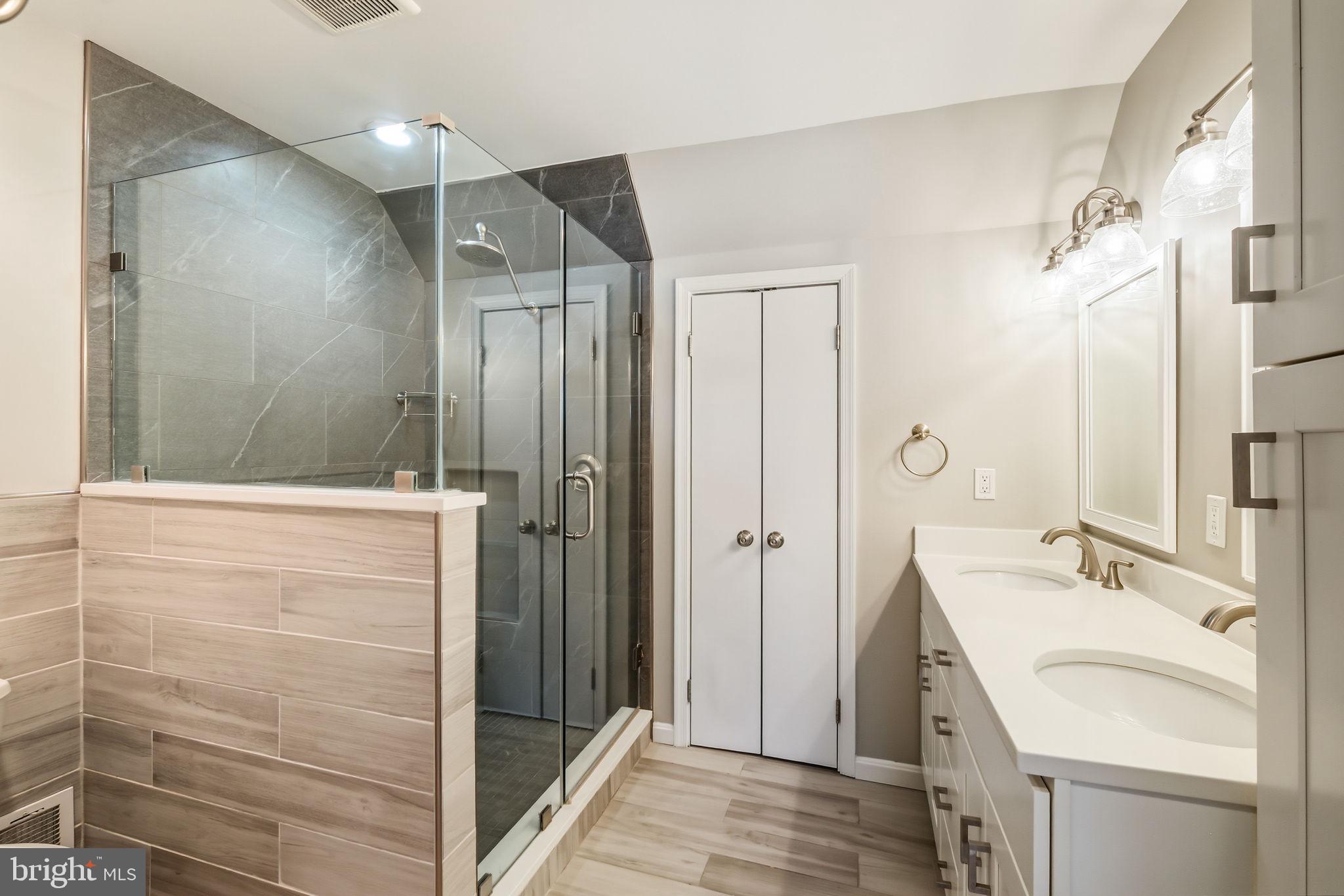 POTOMAC WOODS - Residential