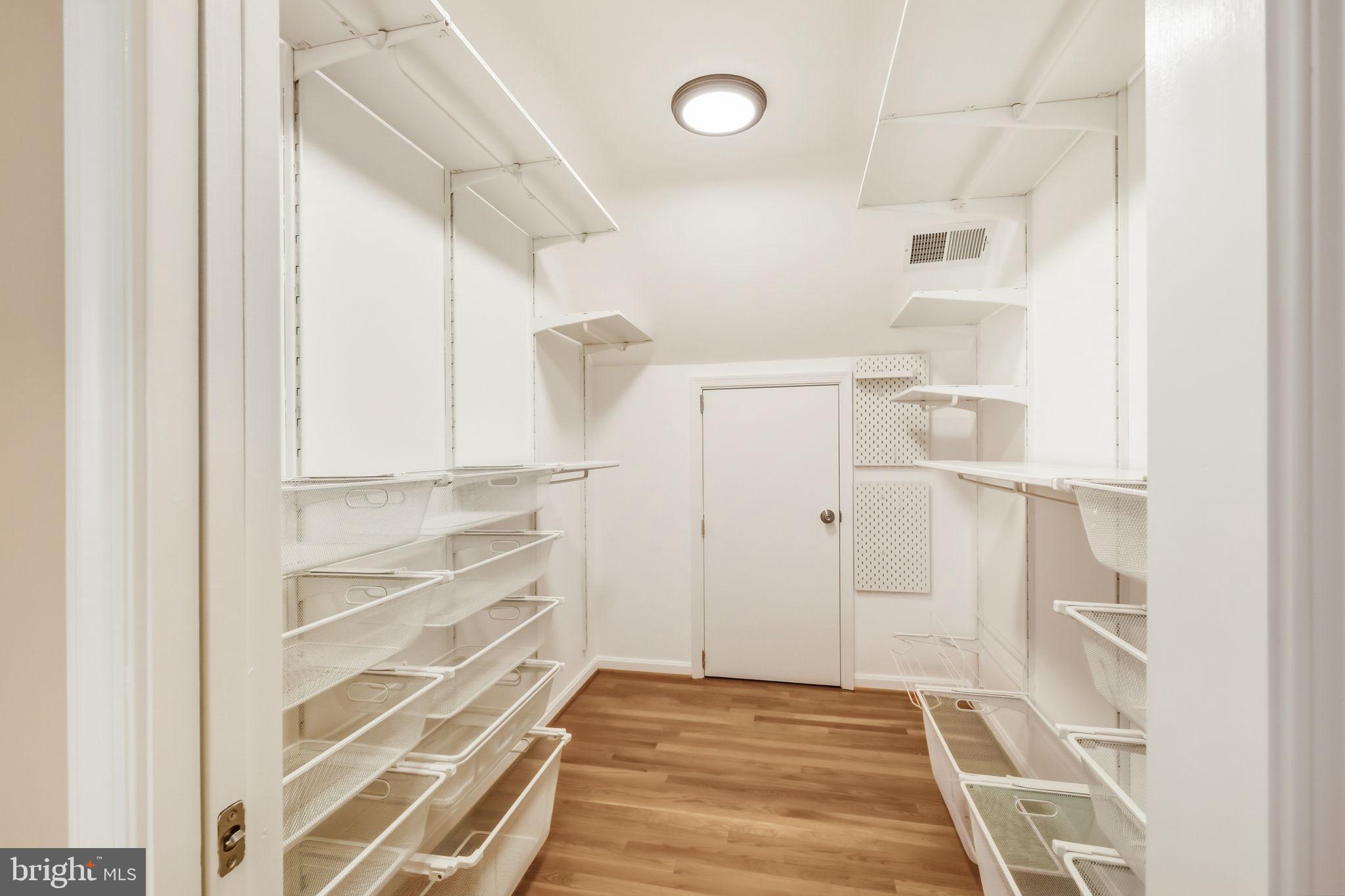 POTOMAC WOODS - Residential