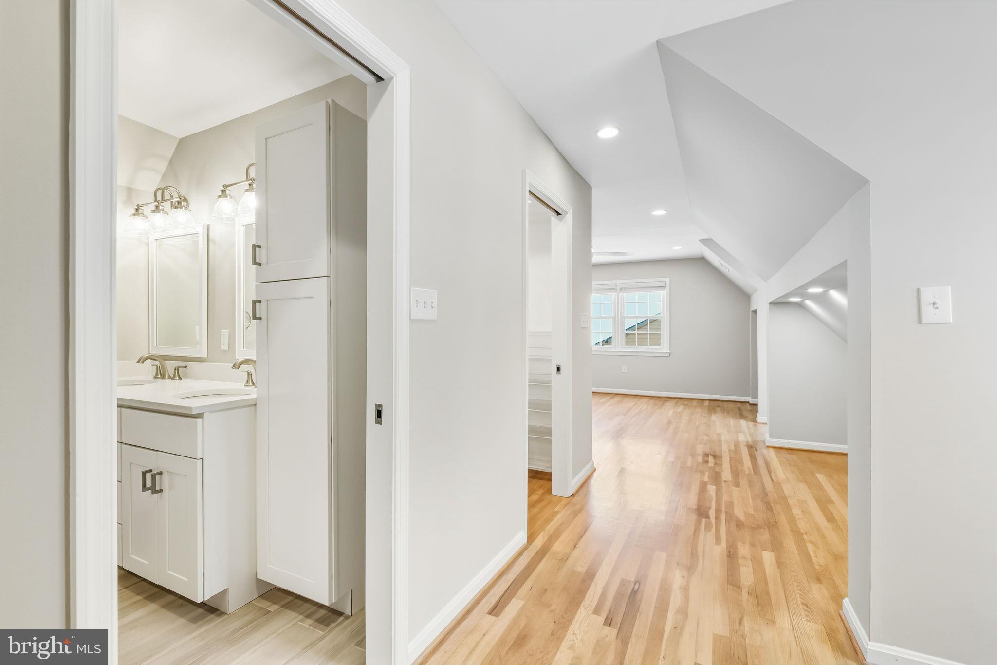 POTOMAC WOODS - Residential