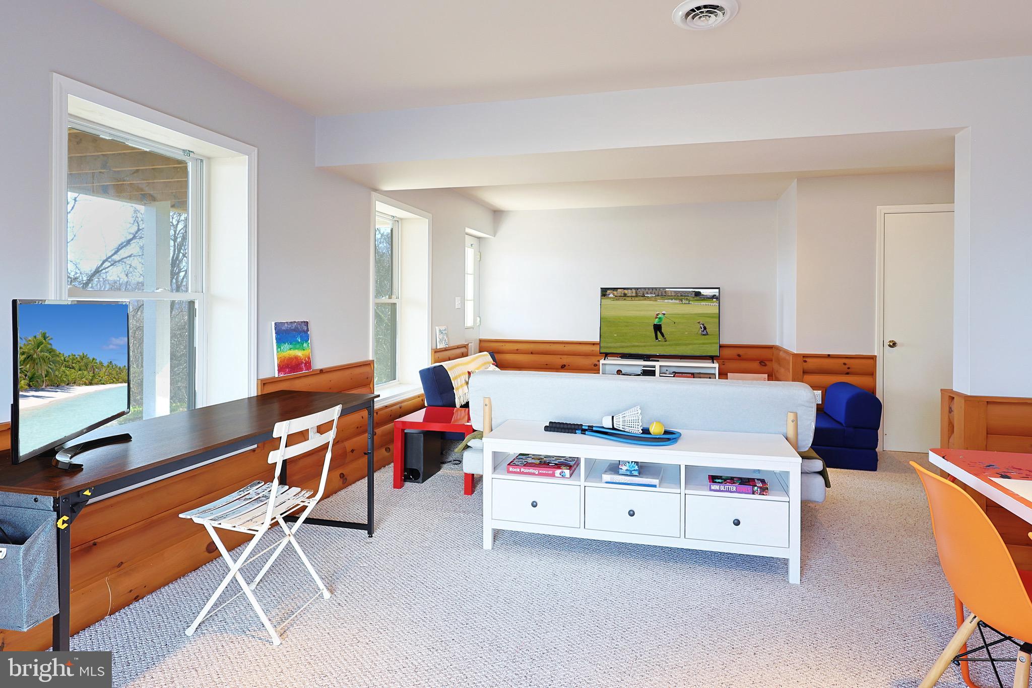 LOST MOUNTAIN - Residential