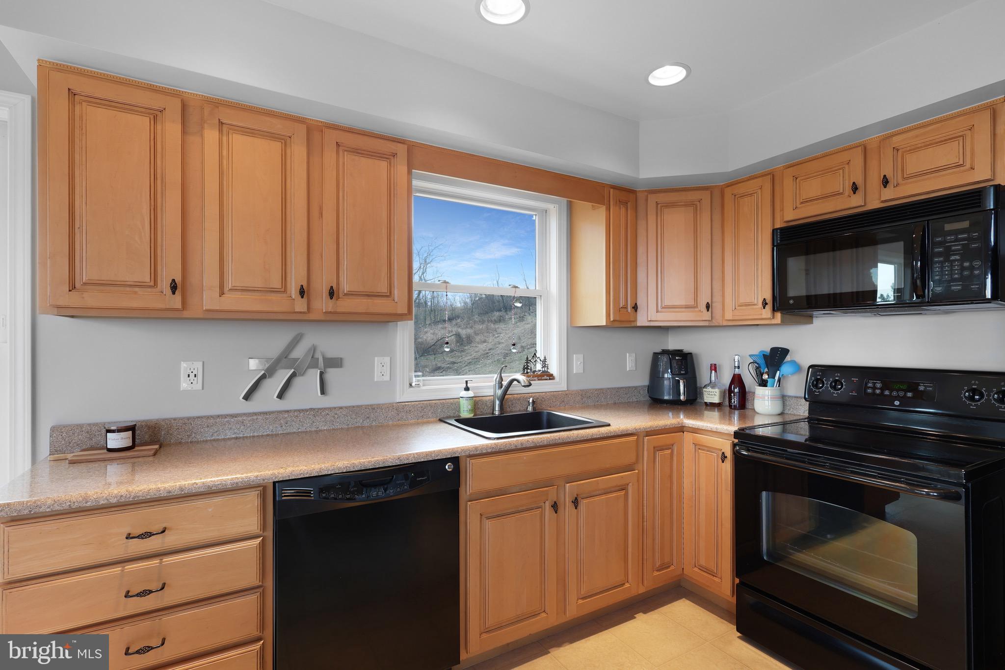 LOST MOUNTAIN - Residential