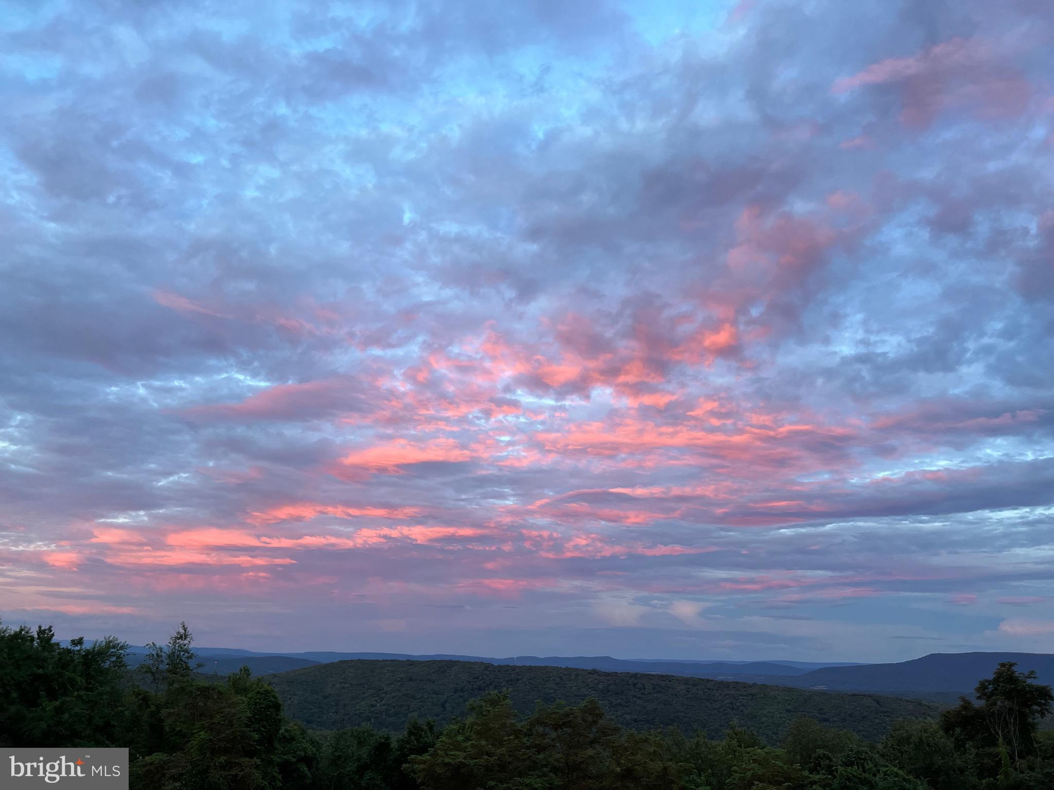 LOST MOUNTAIN - Residential