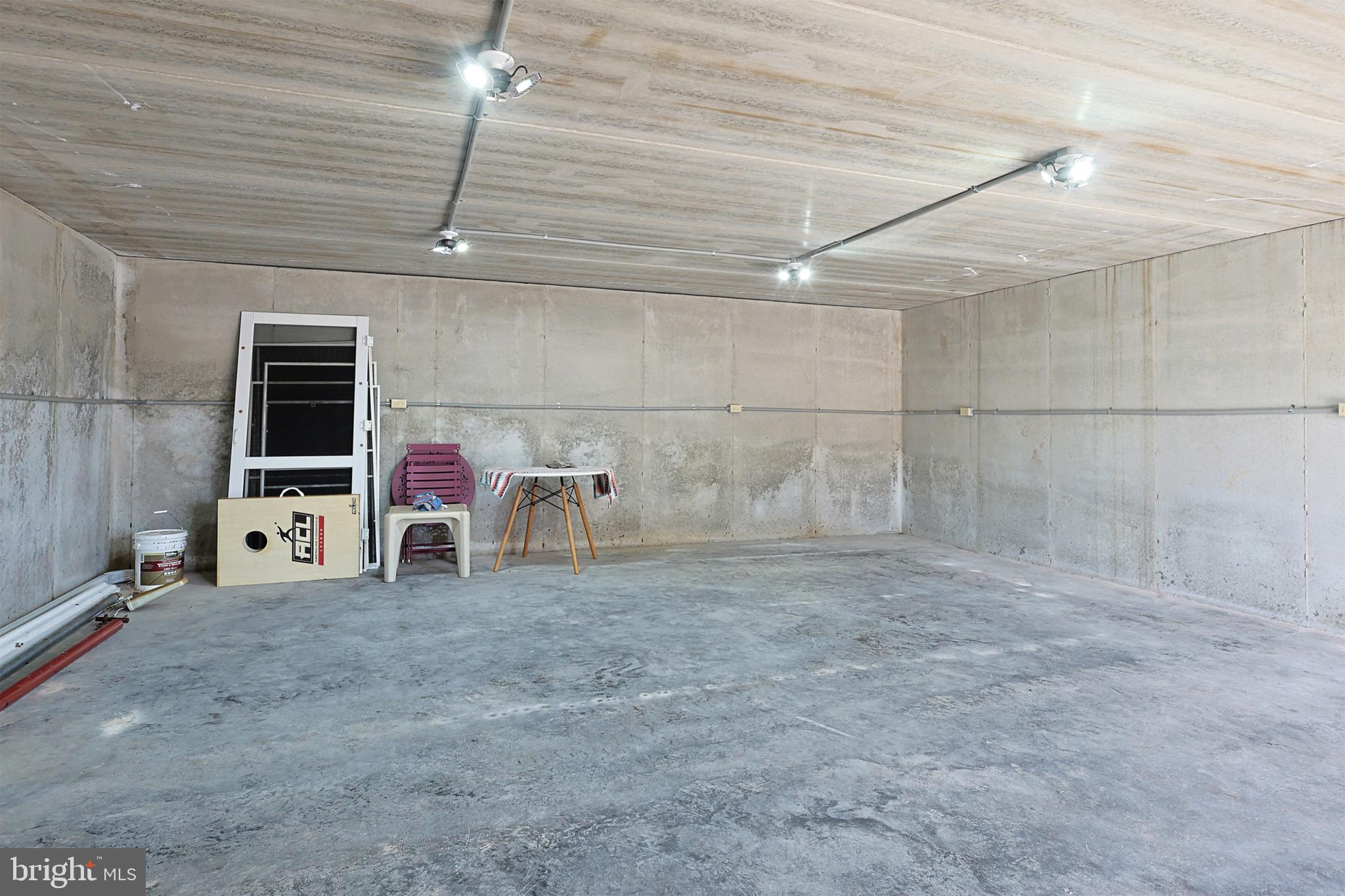 LOST MOUNTAIN - Residential