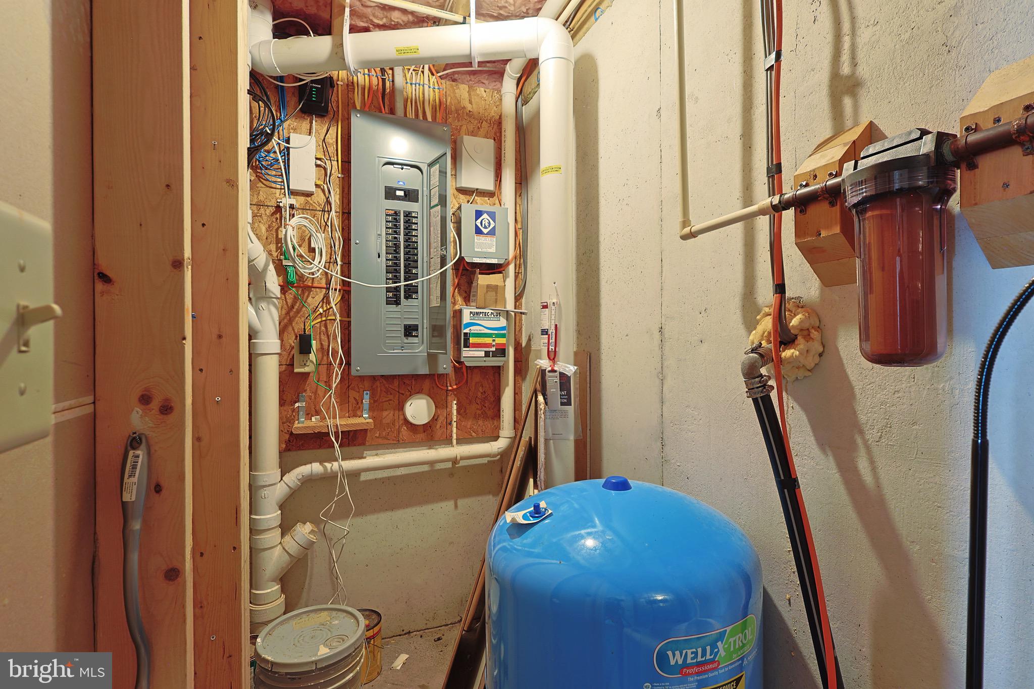 LOST MOUNTAIN - Residential