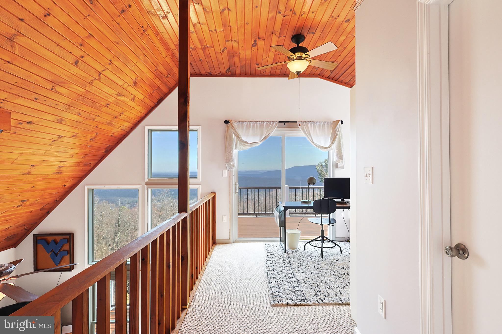 LOST MOUNTAIN - Residential