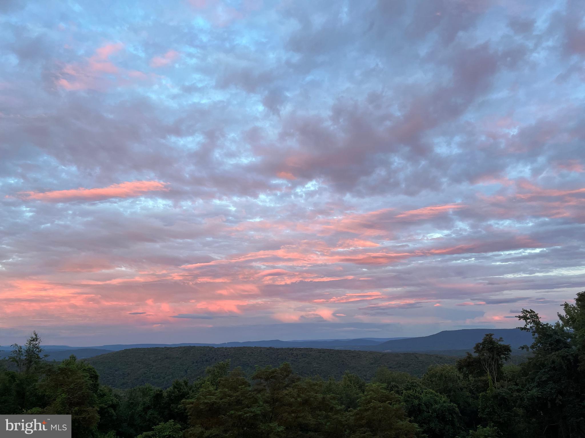 LOST MOUNTAIN - Residential