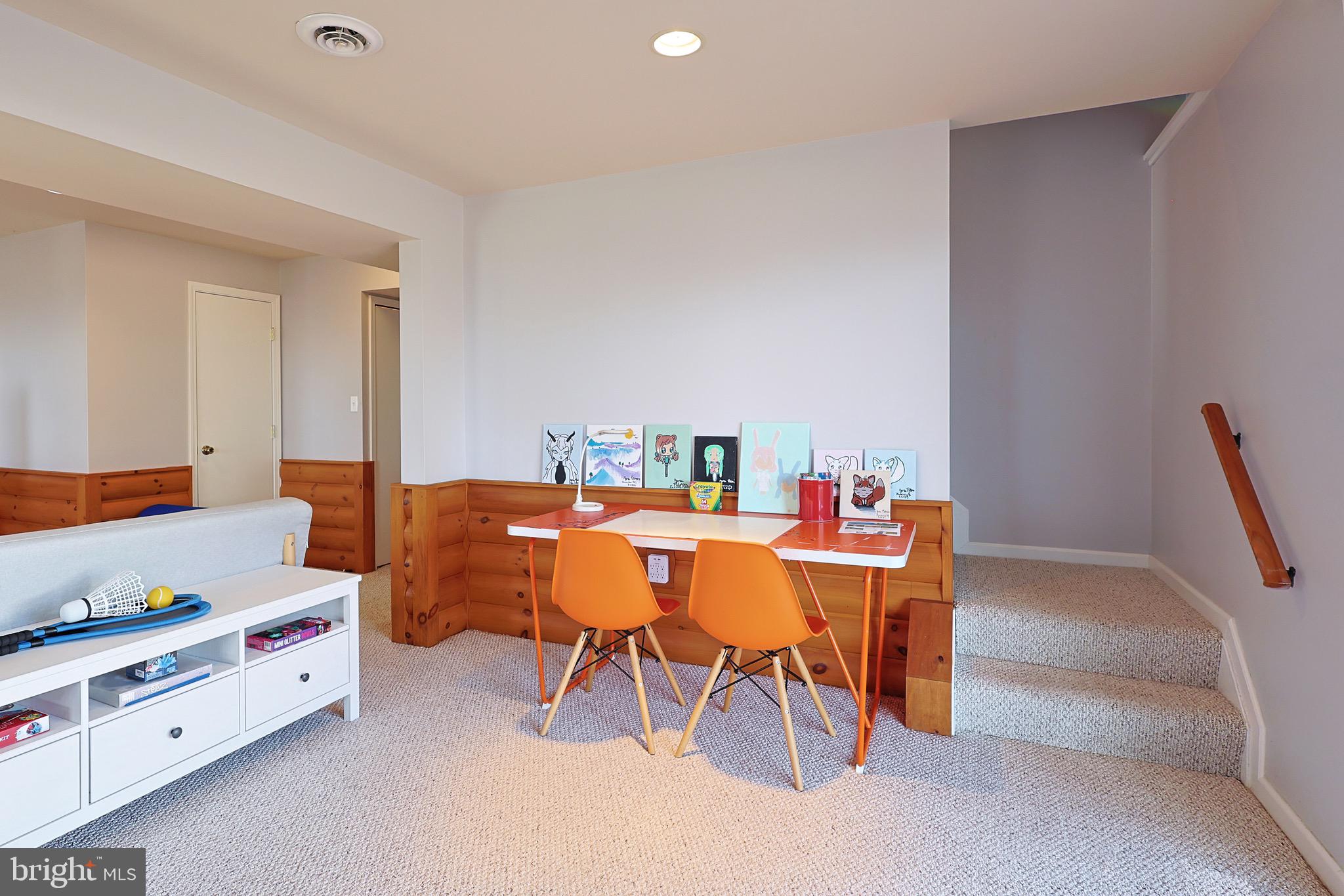 LOST MOUNTAIN - Residential