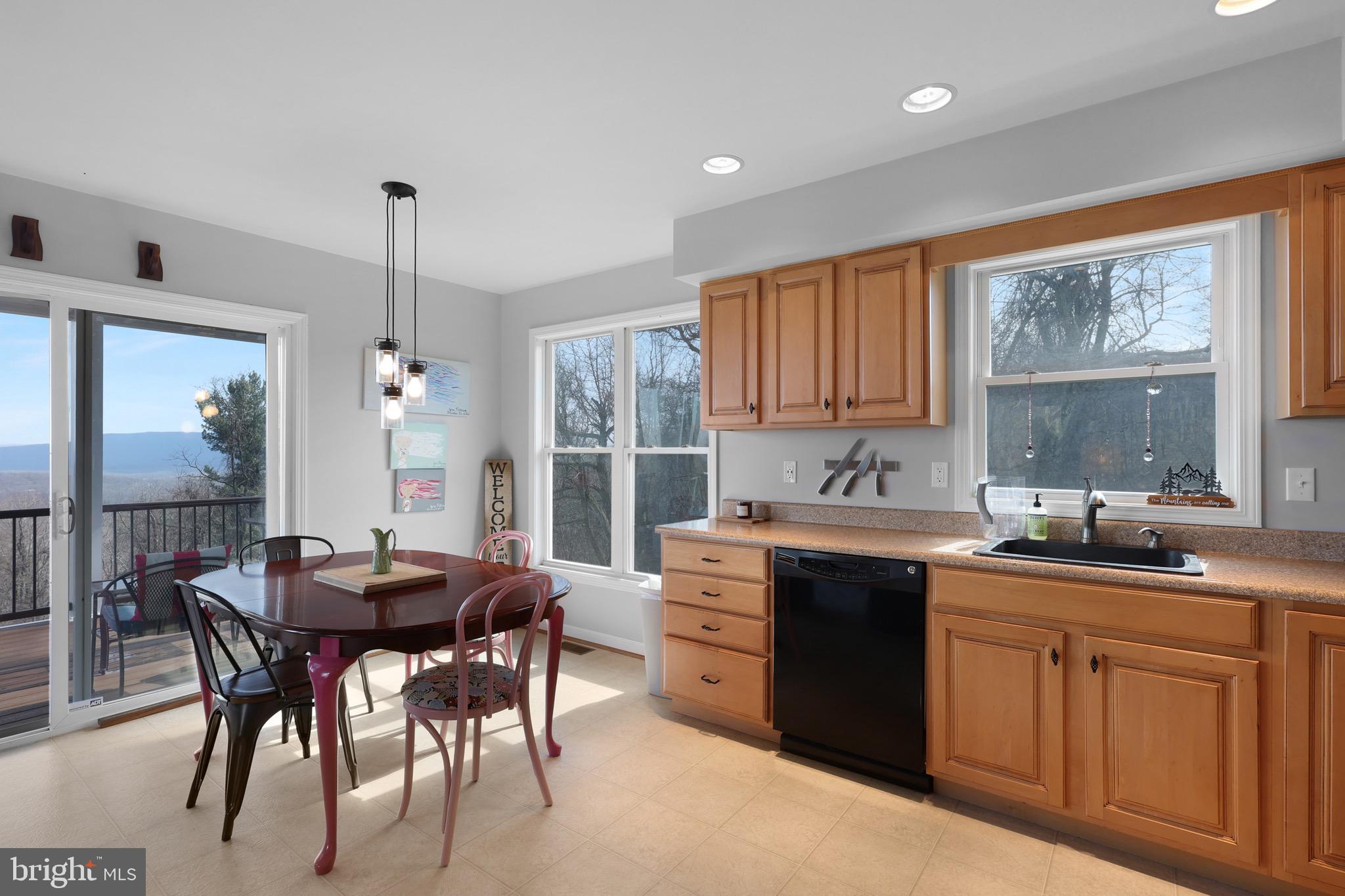 LOST MOUNTAIN - Residential