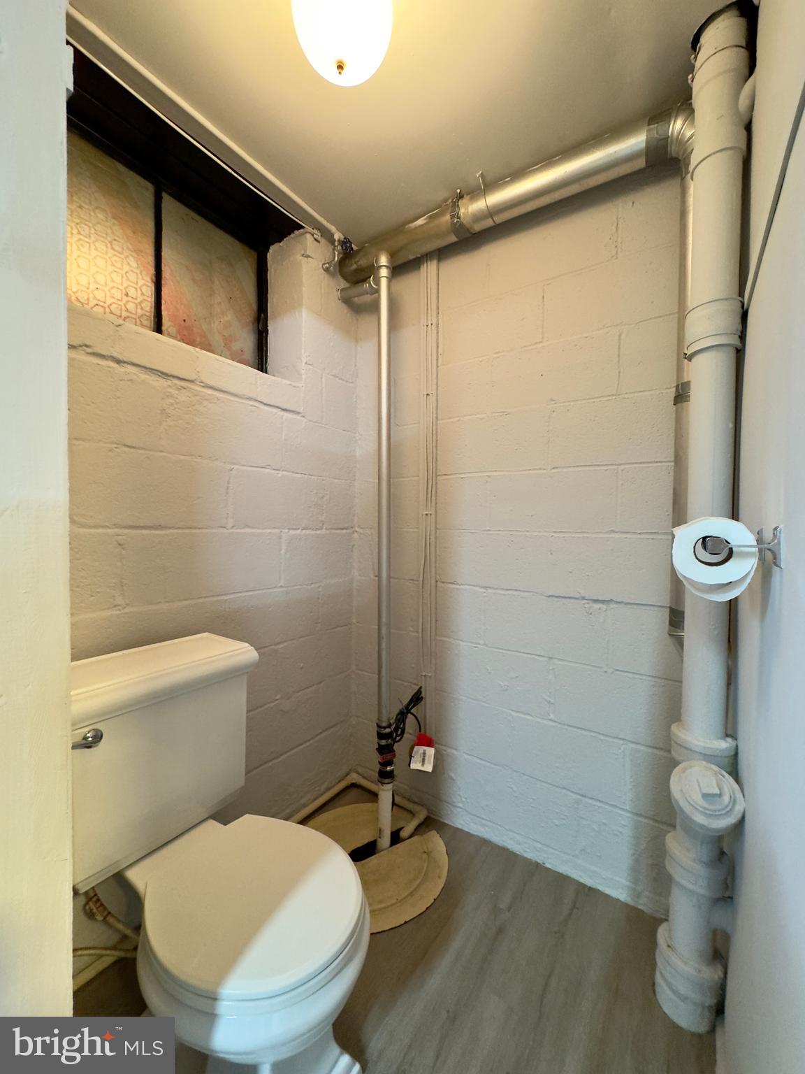 PARKVILLE - Residential Lease