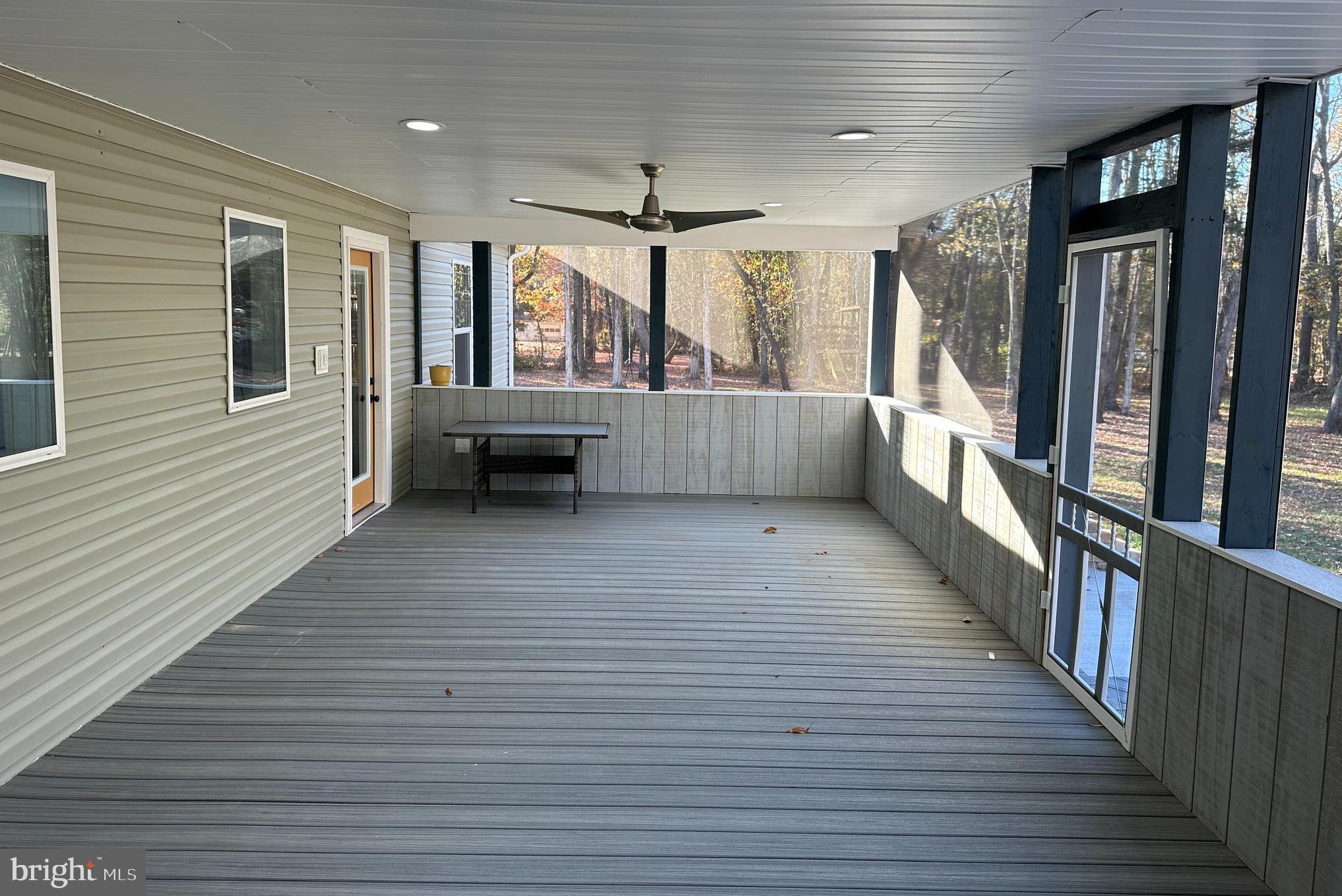 STONEWALL - Residential