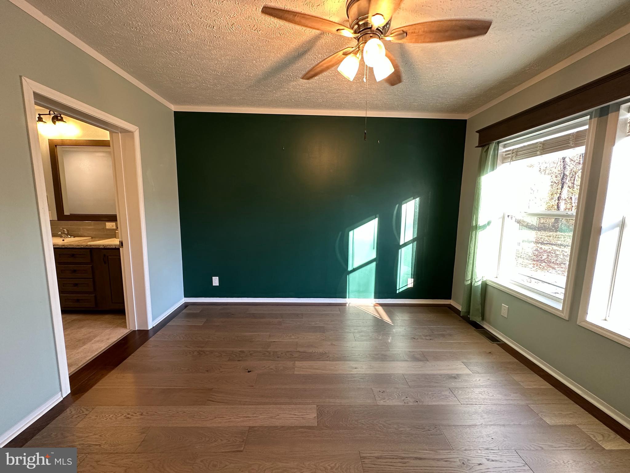 STONEWALL - Residential