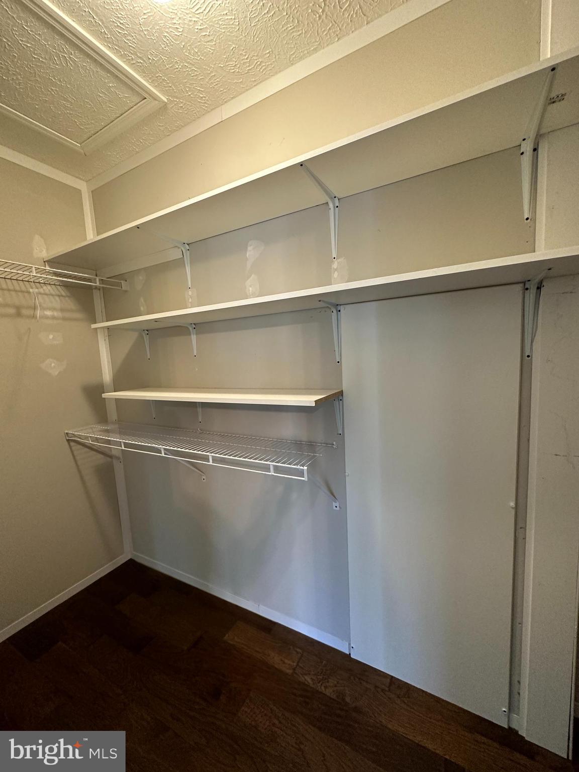 STONEWALL - Residential