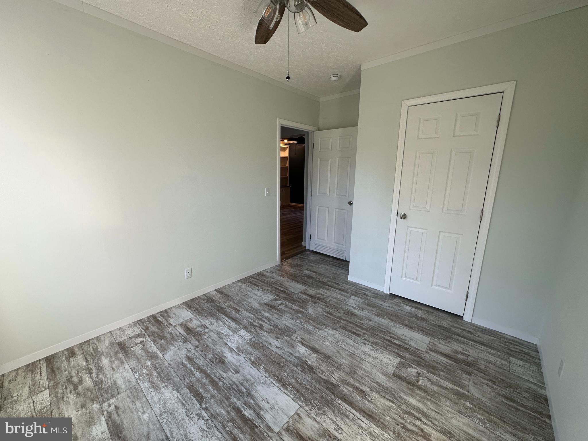 STONEWALL - Residential