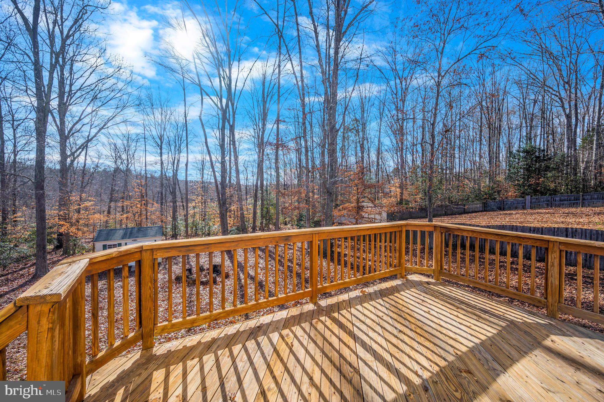 LAKE LAND OR - Residential