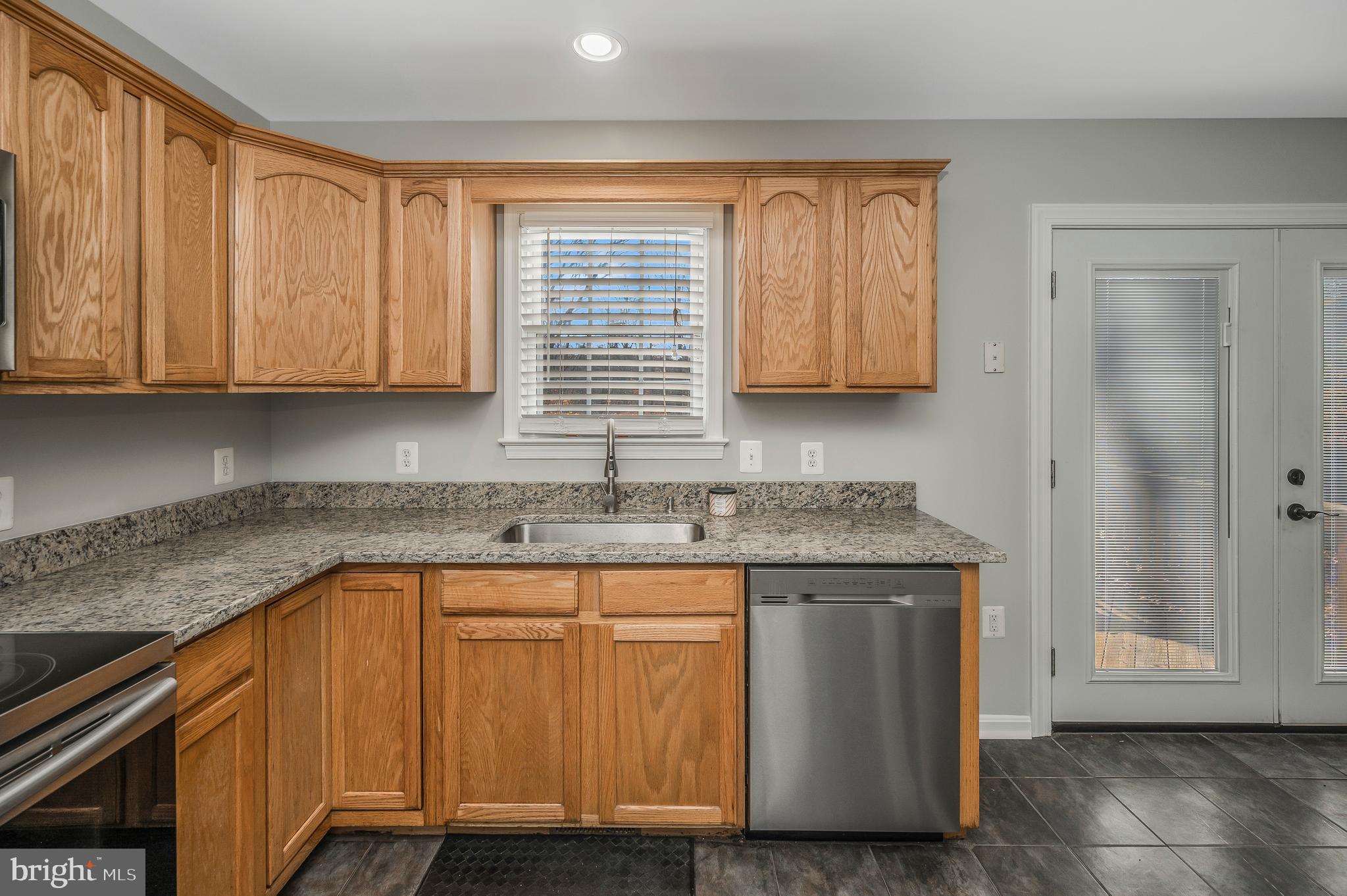 LAKE LAND OR - Residential