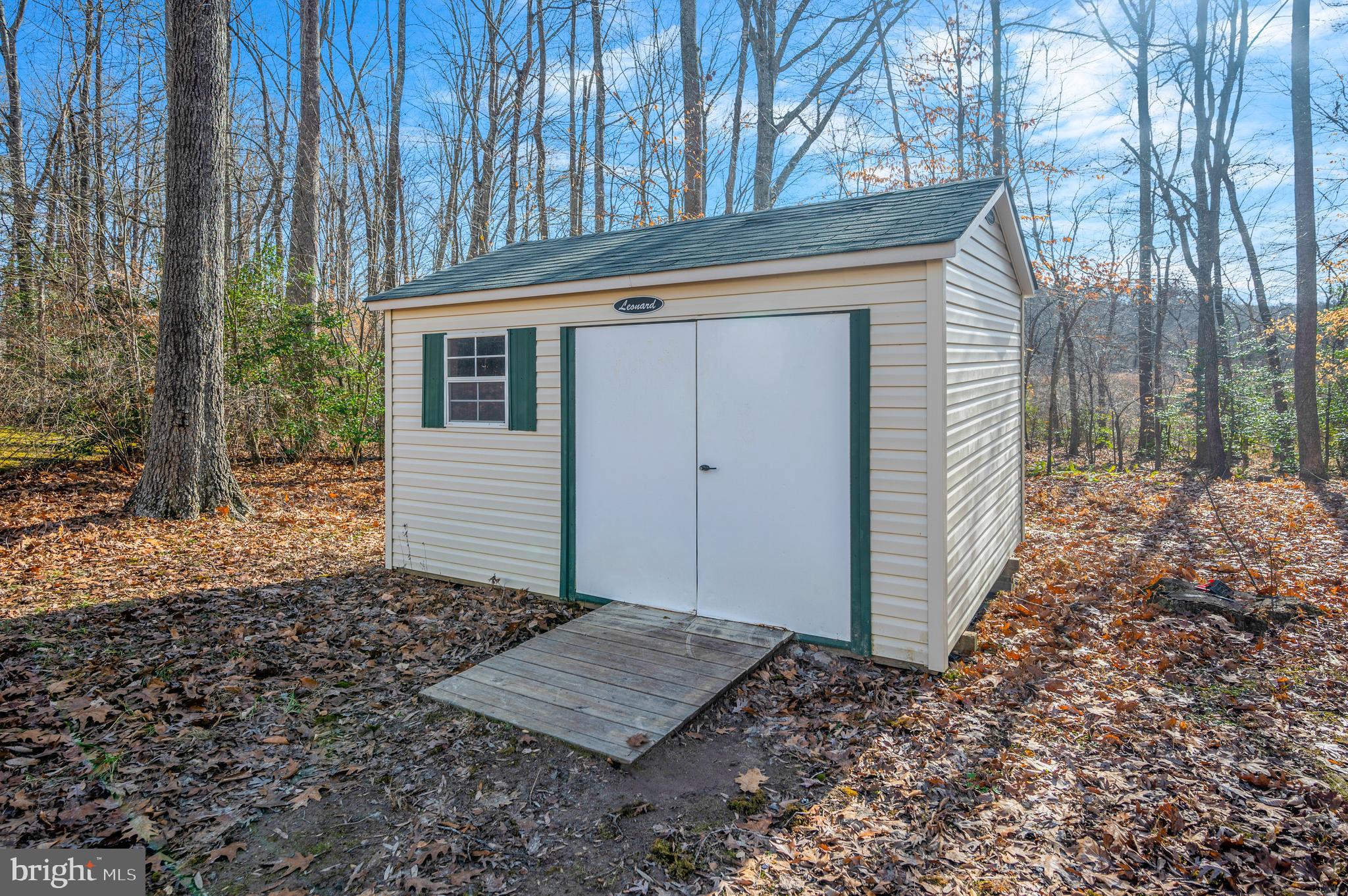 LAKE LAND OR - Residential