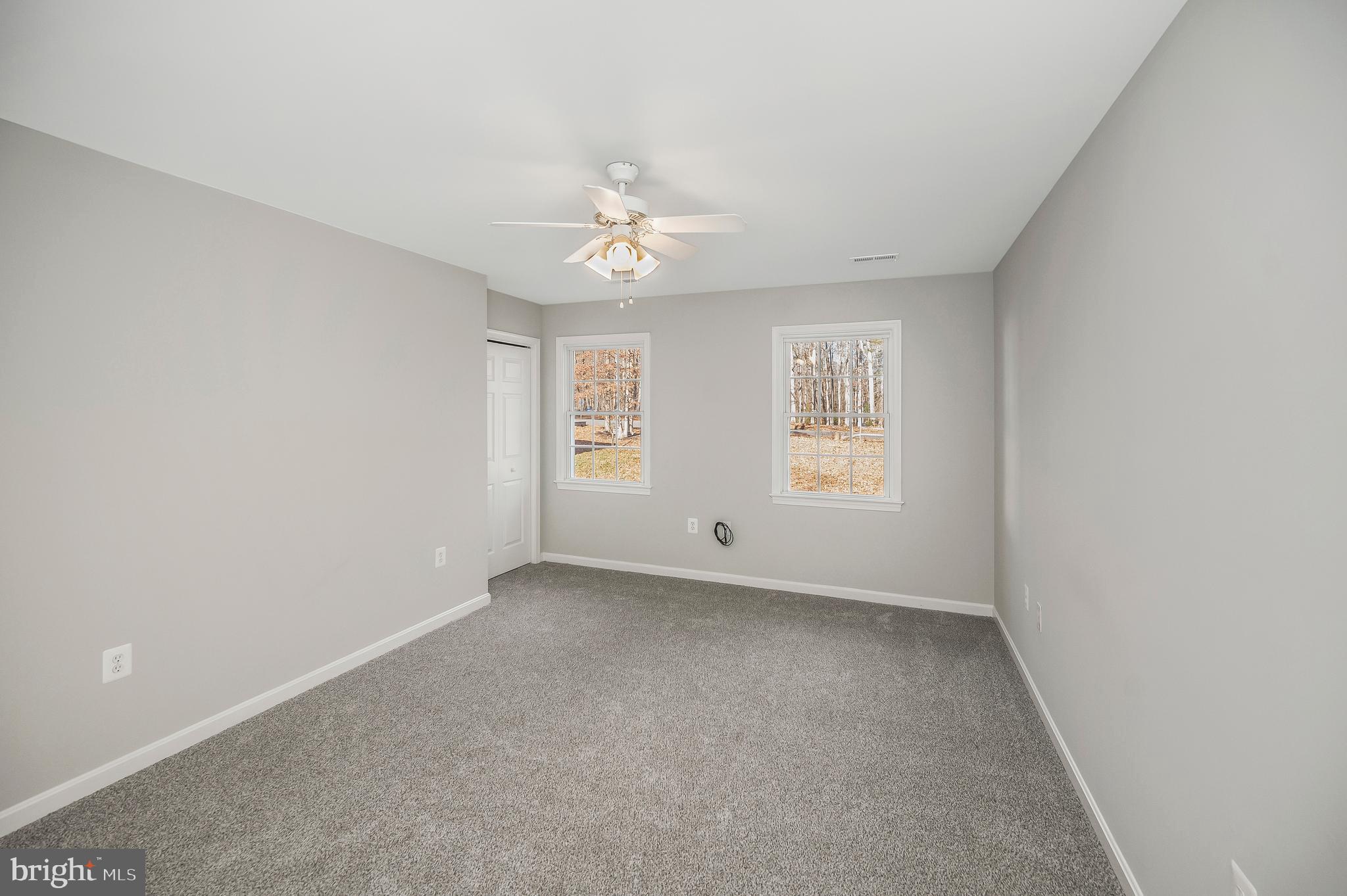 LAKE LAND OR - Residential