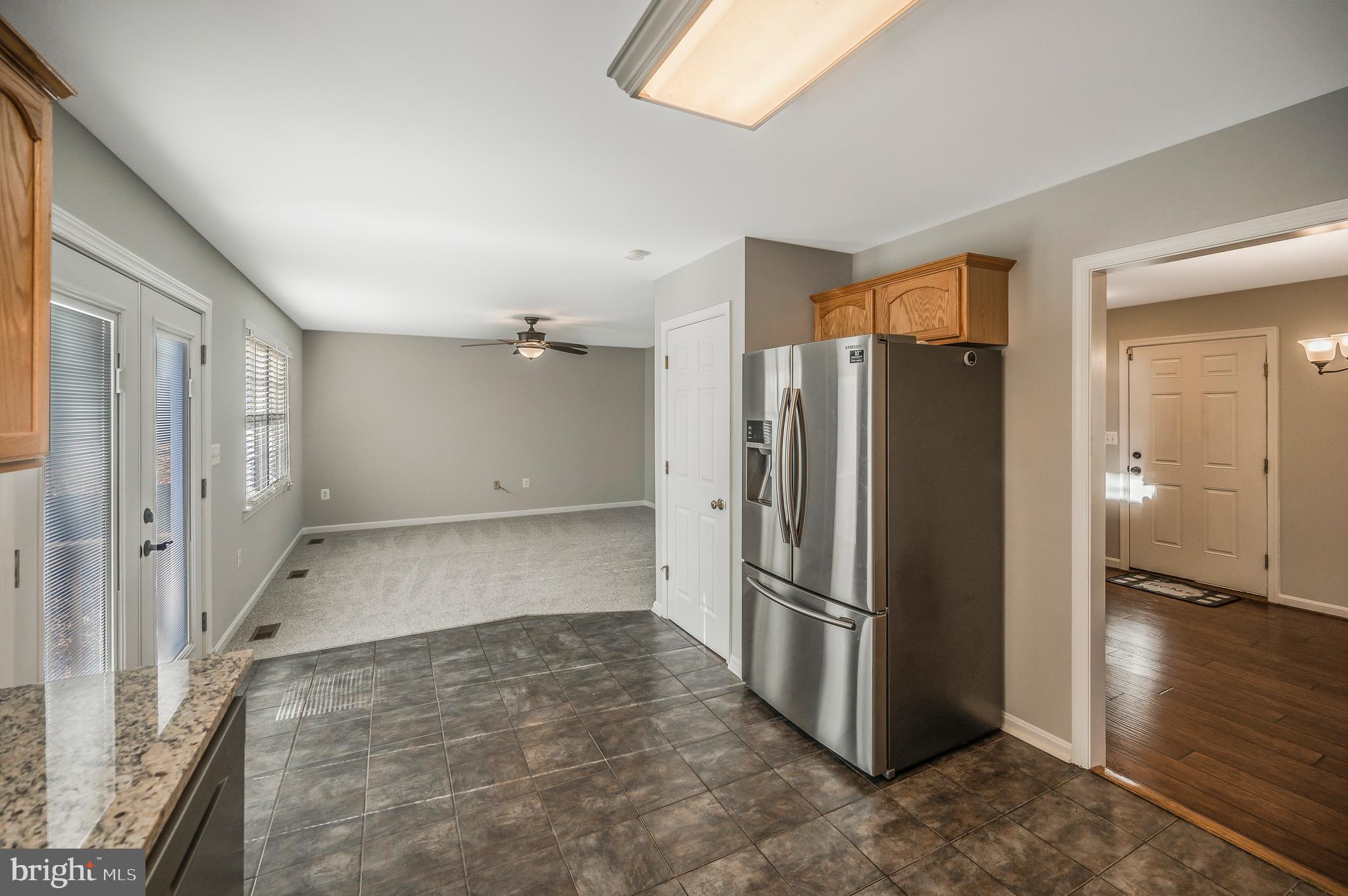 LAKE LAND OR - Residential