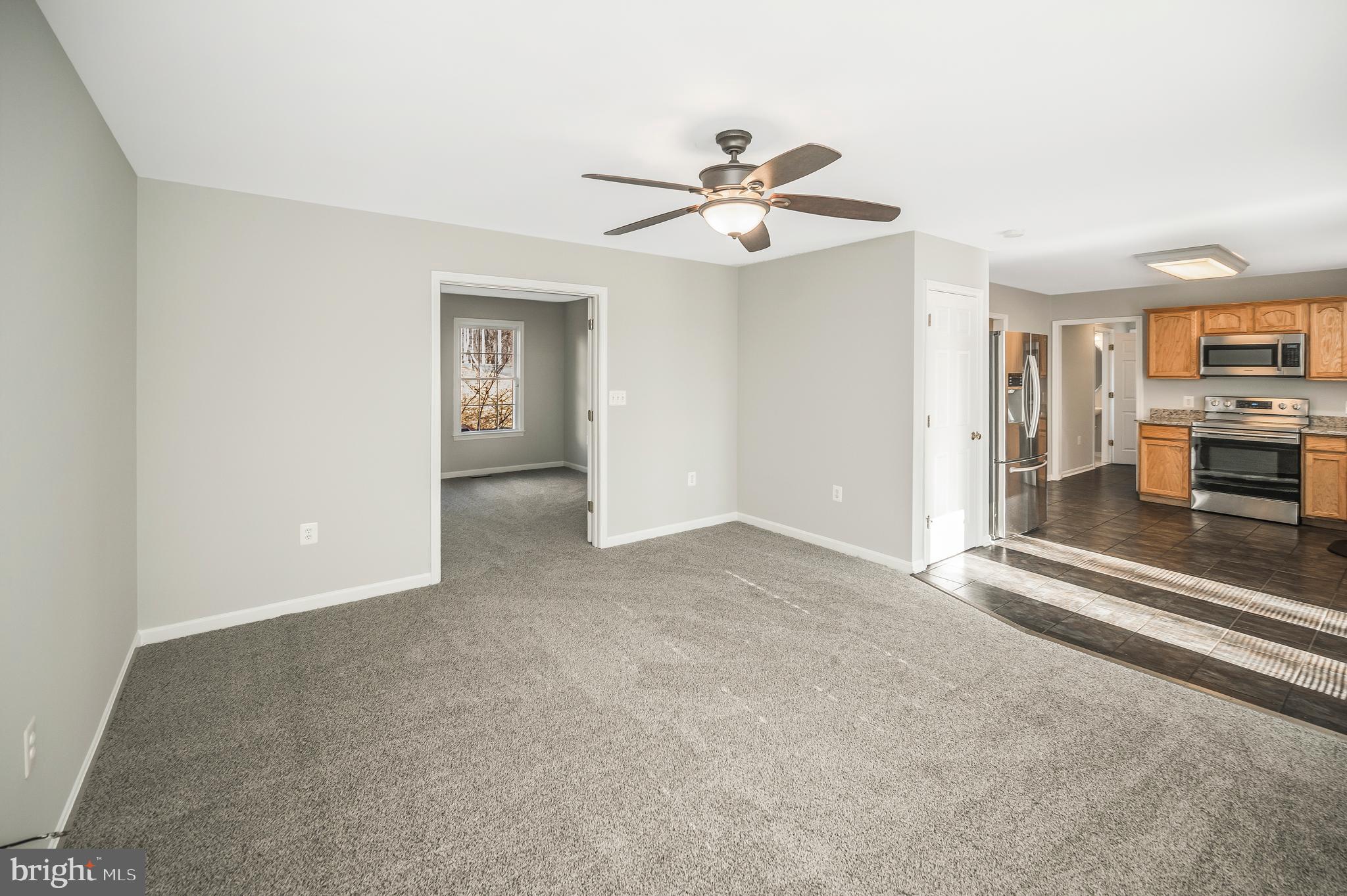 LAKE LAND OR - Residential